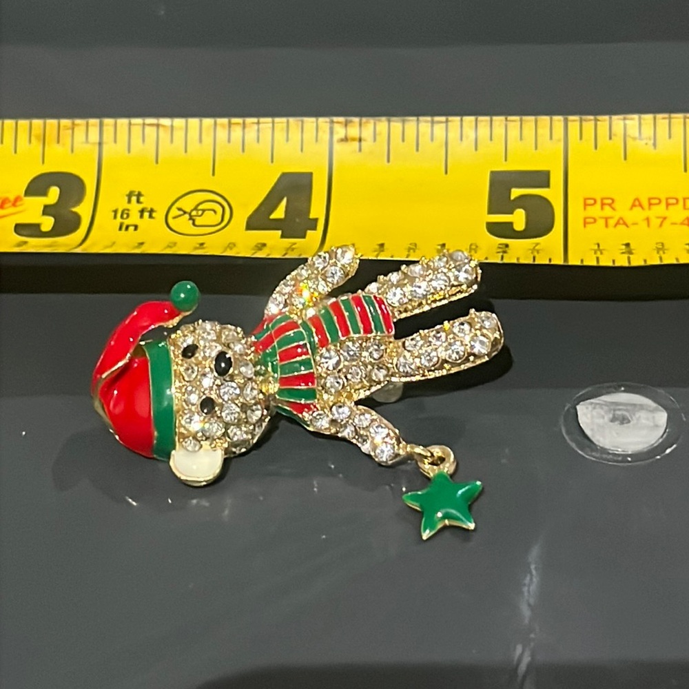 Teddy bear brooch
